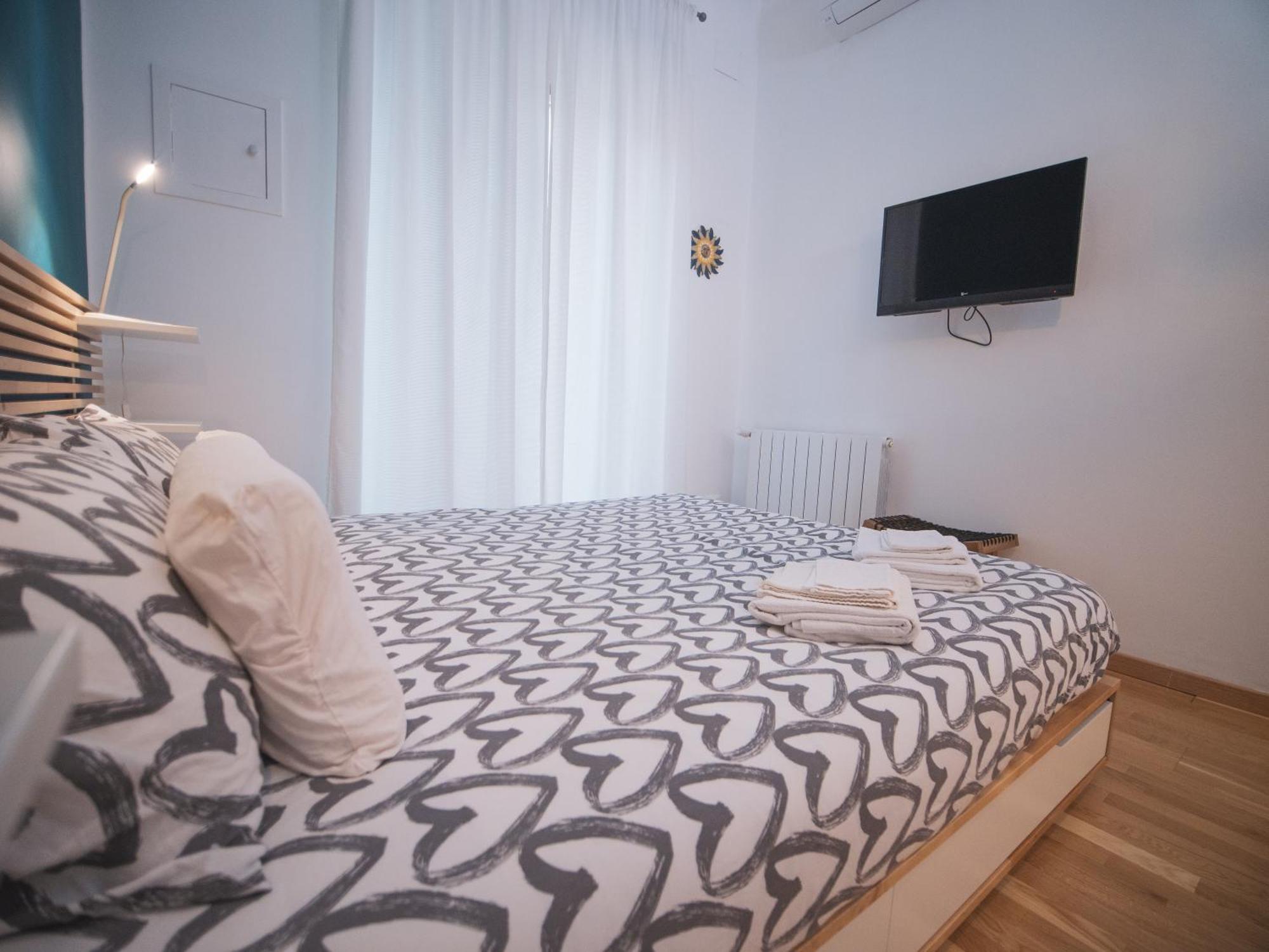 Itiseasy Palermo 1 E 2 Private Apartments Exterior photo